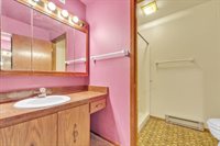 1621 South Carriage Ln, New Berlin, WI 53151