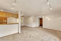 1621 South Carriage Ln, New Berlin, WI 53151