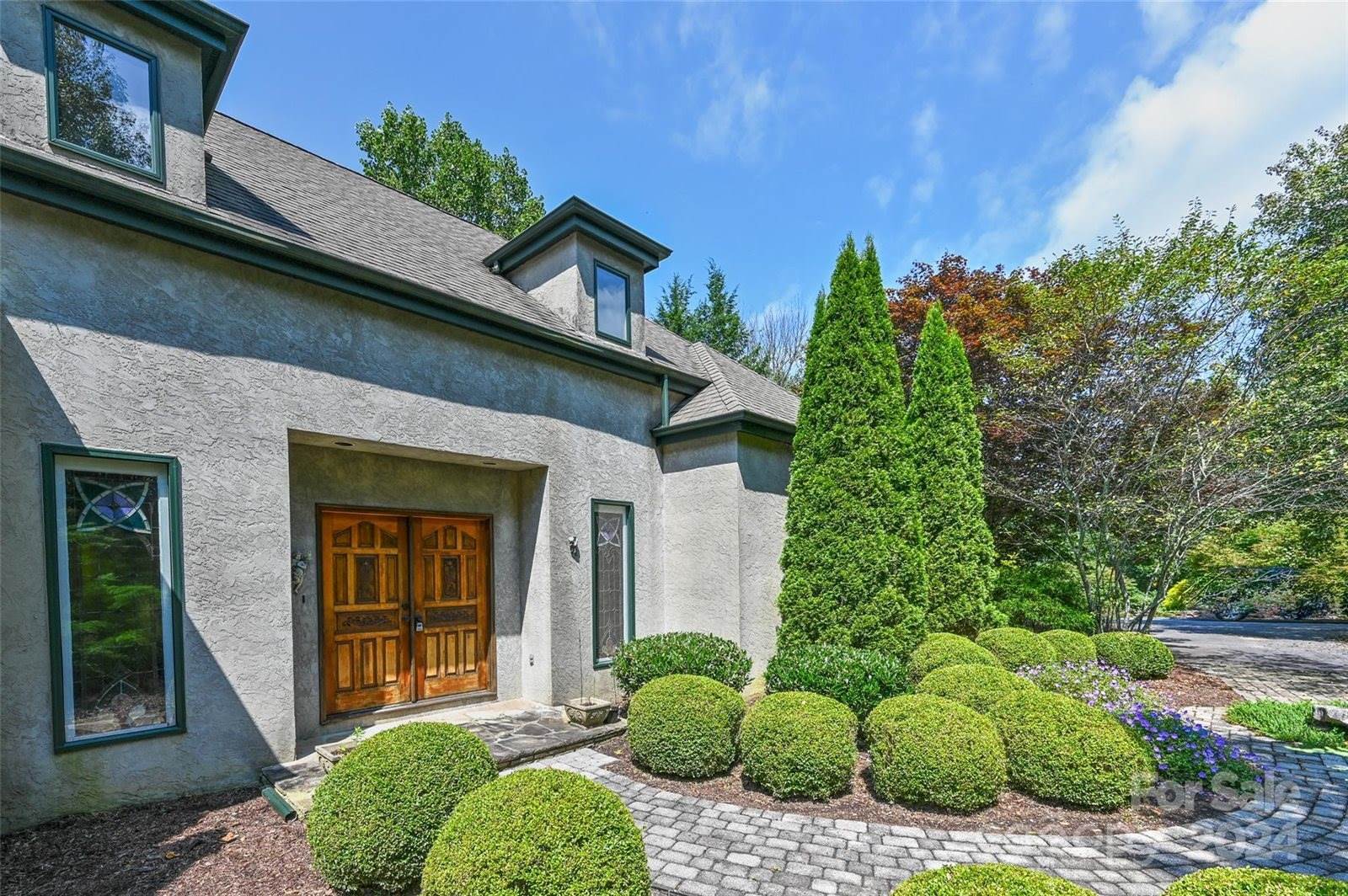 5 Meadow Ridge Drive, Asheville, NC 28804