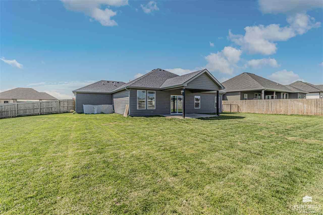 2615 Ridgehill Drive, Salina, KS 67401