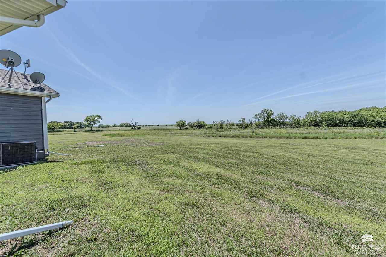 7514 Erichsen Road, Junction City, KS 66441