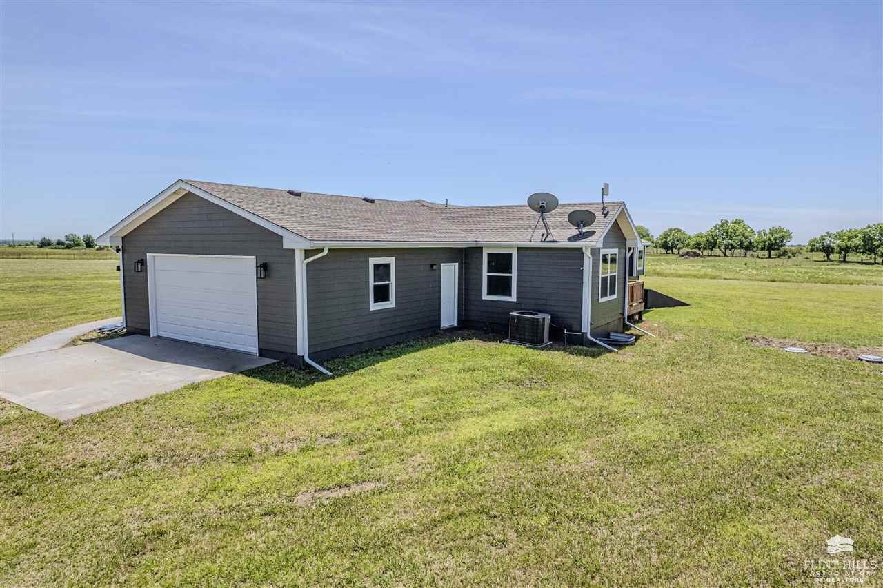 7514 Erichsen Road, Junction City, KS 66441