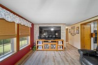 10616 Polfer Rd, Kansas City, KS 66109