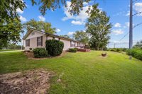 10616 Polfer Rd, Kansas City, KS 66109