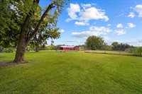 10616 Polfer Rd, Kansas City, KS 66109