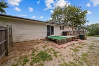 10616 Polfer Rd, Kansas City, KS 66109