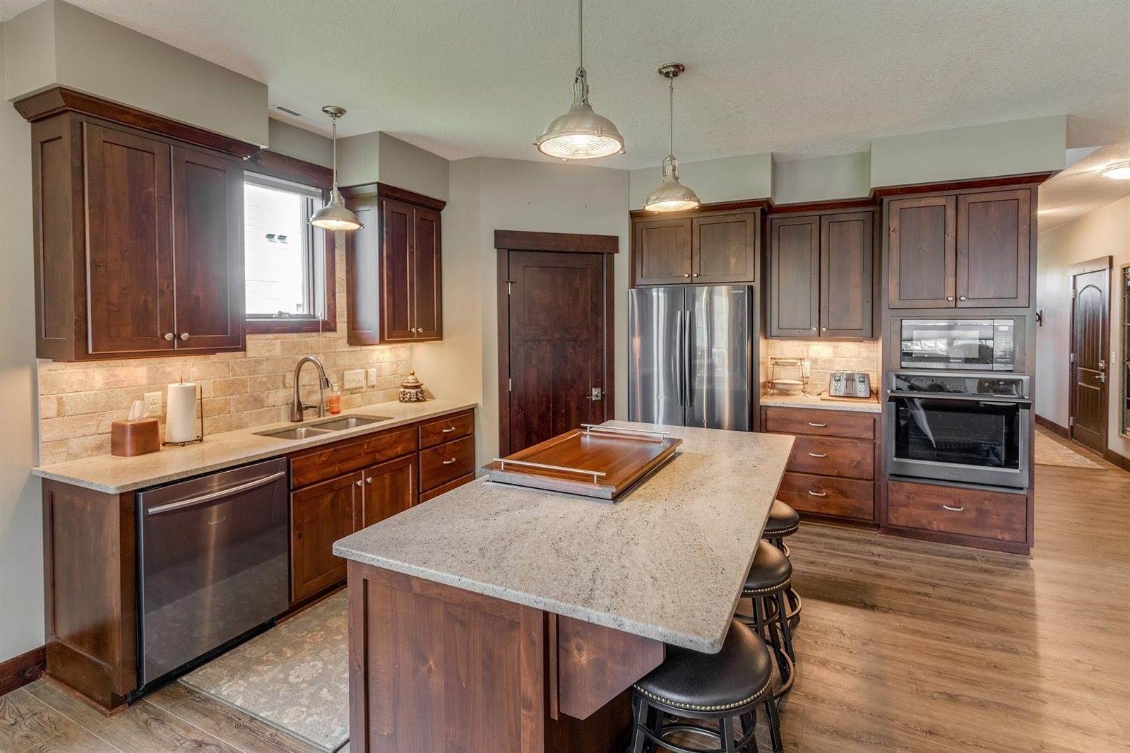 1239 Harbor Place, East Gull Lake, MN 56401