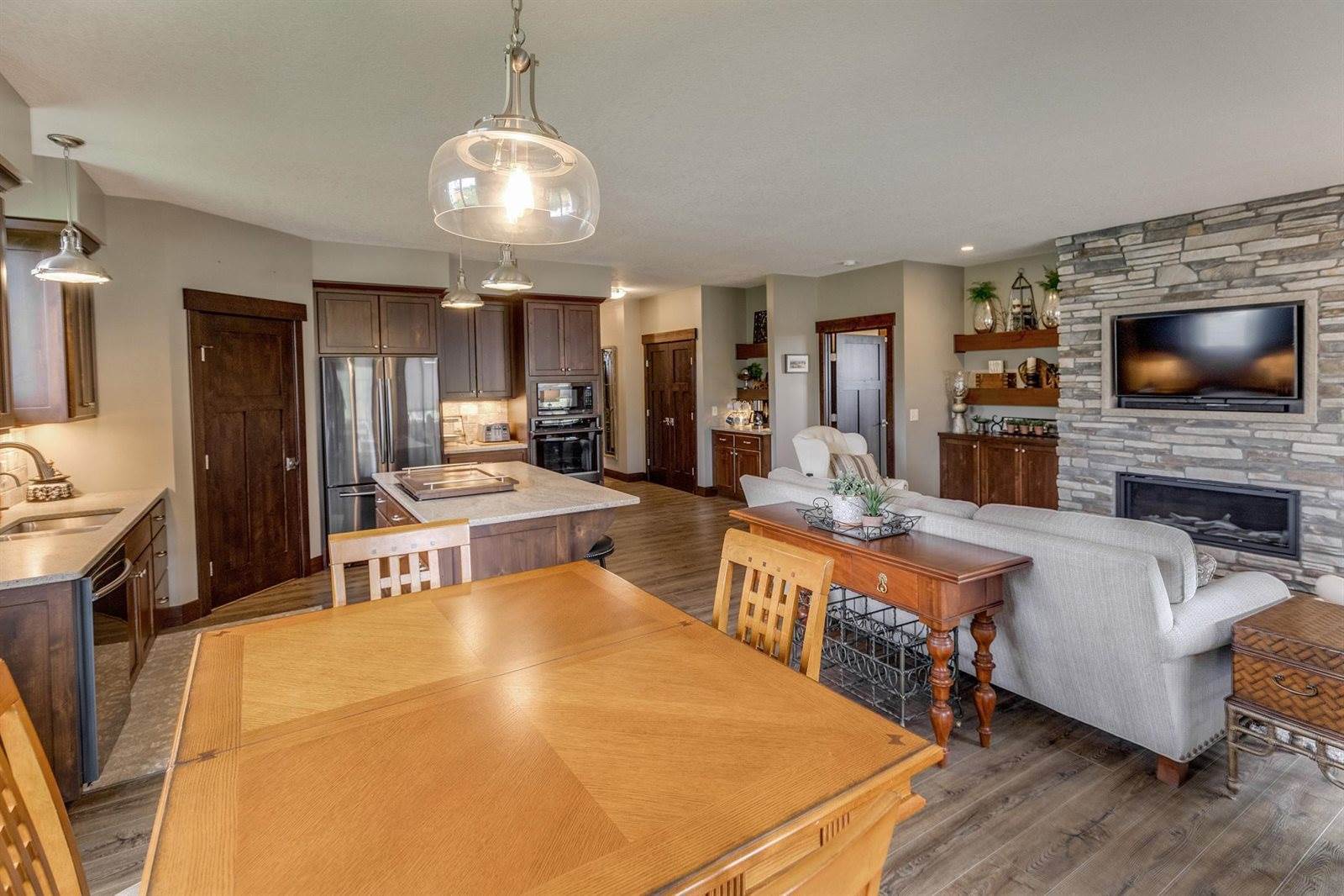 1239 Harbor Place, East Gull Lake, MN 56401