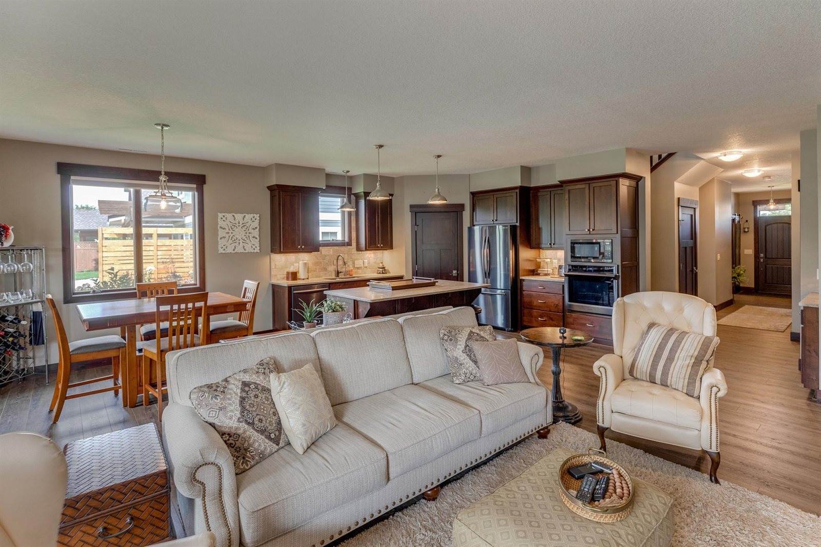 1239 Harbor Place, East Gull Lake, MN 56401