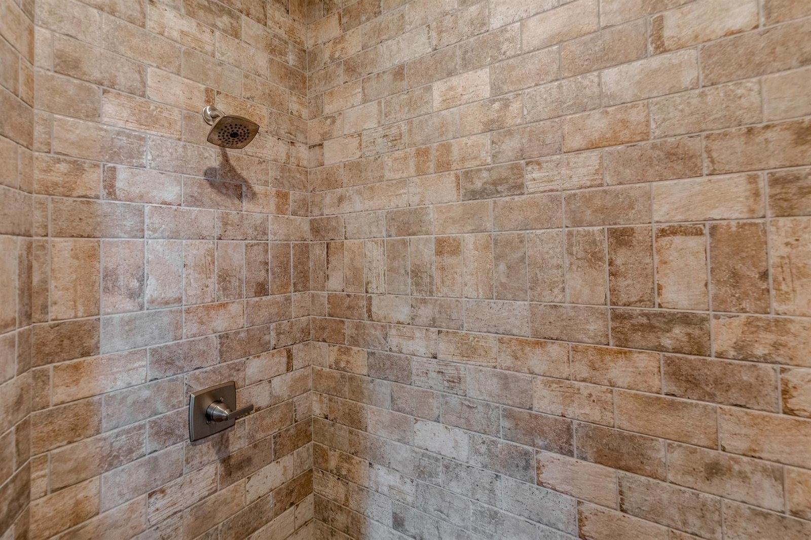 1239 Harbor Place, East Gull Lake, MN 56401