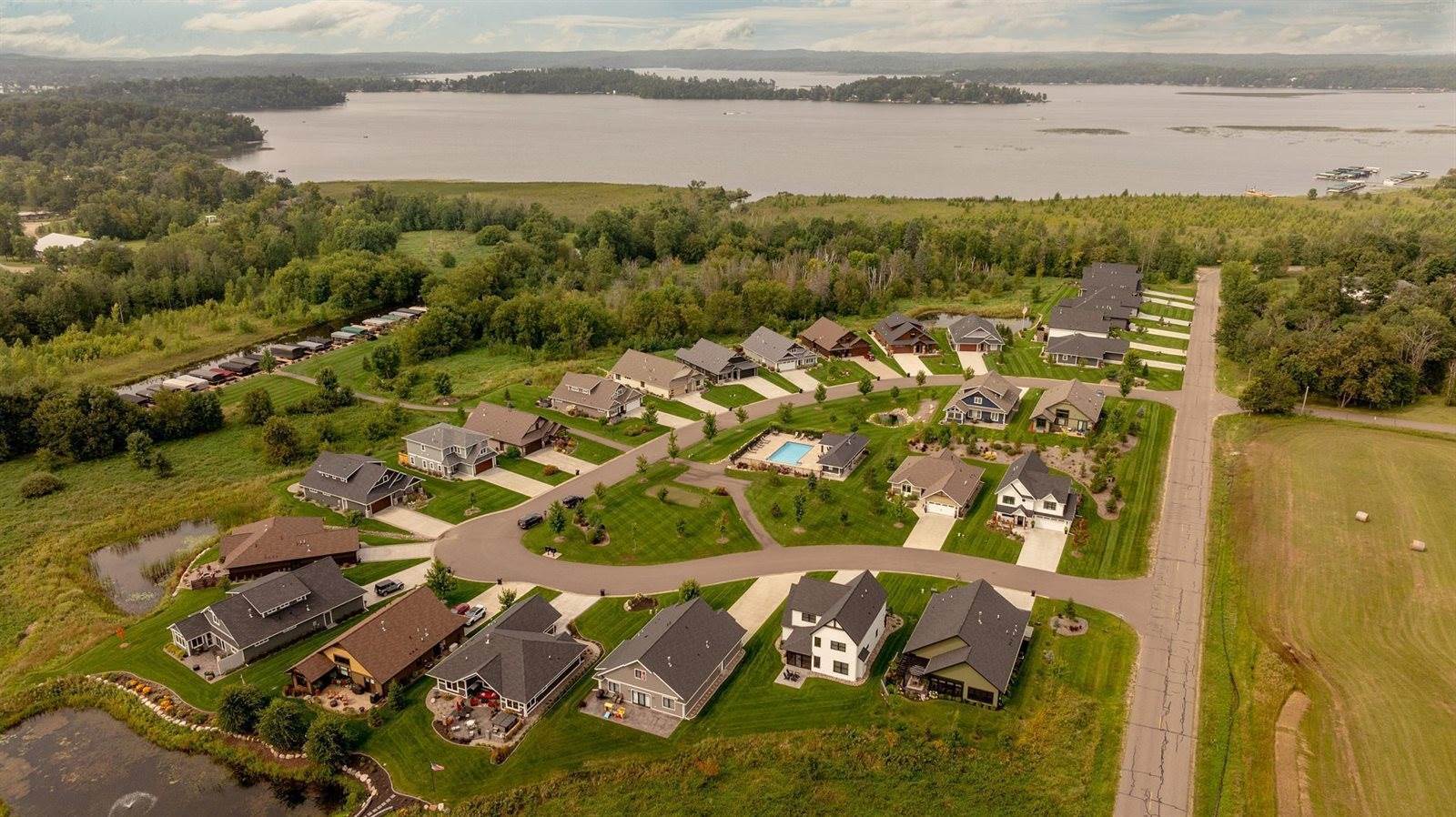 1239 Harbor Place, East Gull Lake, MN 56401