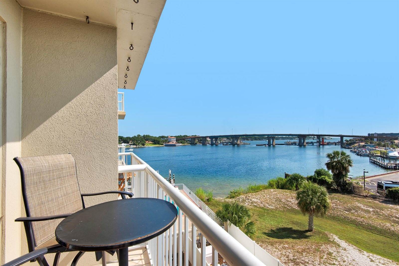 321 Bream Avenue, Unit 412, Fort Walton Beach, FL 32548