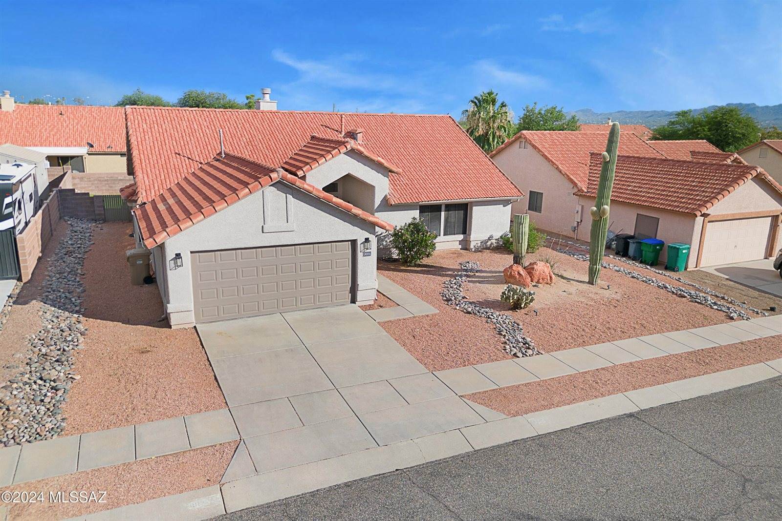 9884 North Longford Drive, Tucson, AZ 85742