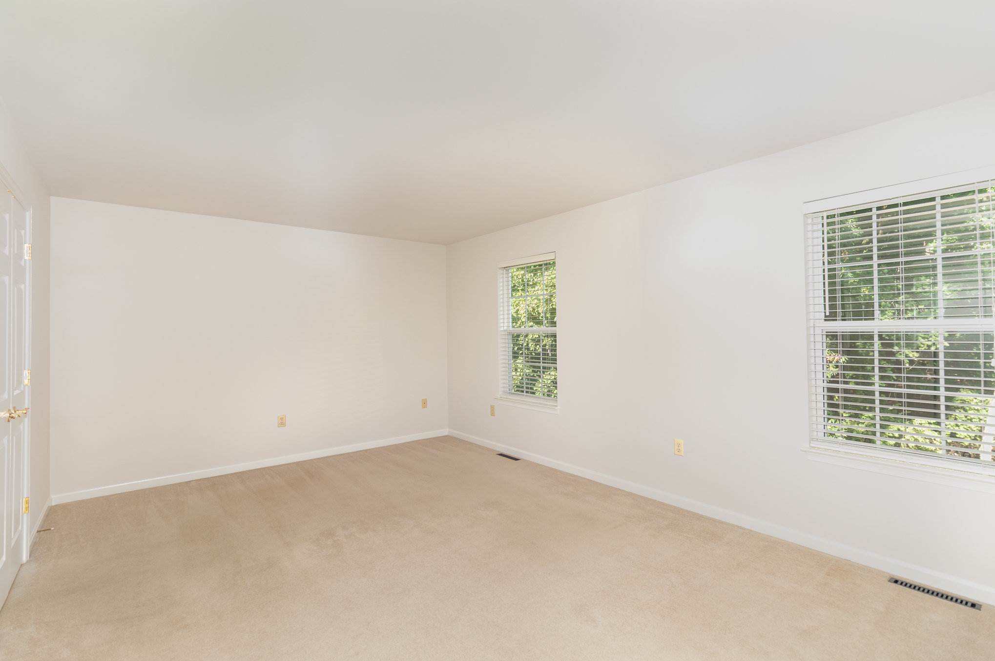 6323 S Highlands Circle, Harrisburg, PA 17111