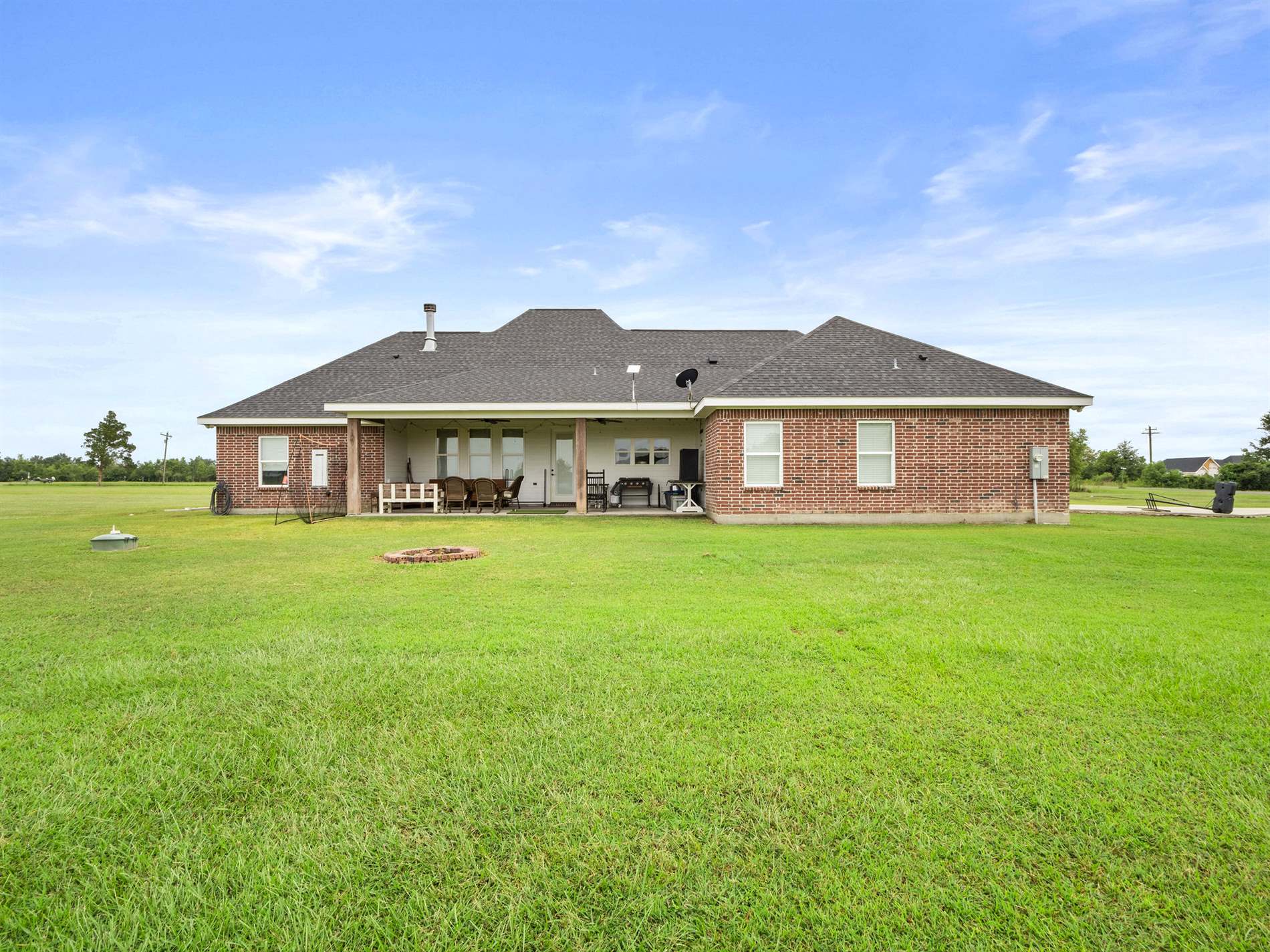 2768 Briar Marsh Rd, Ragley, LA 70657