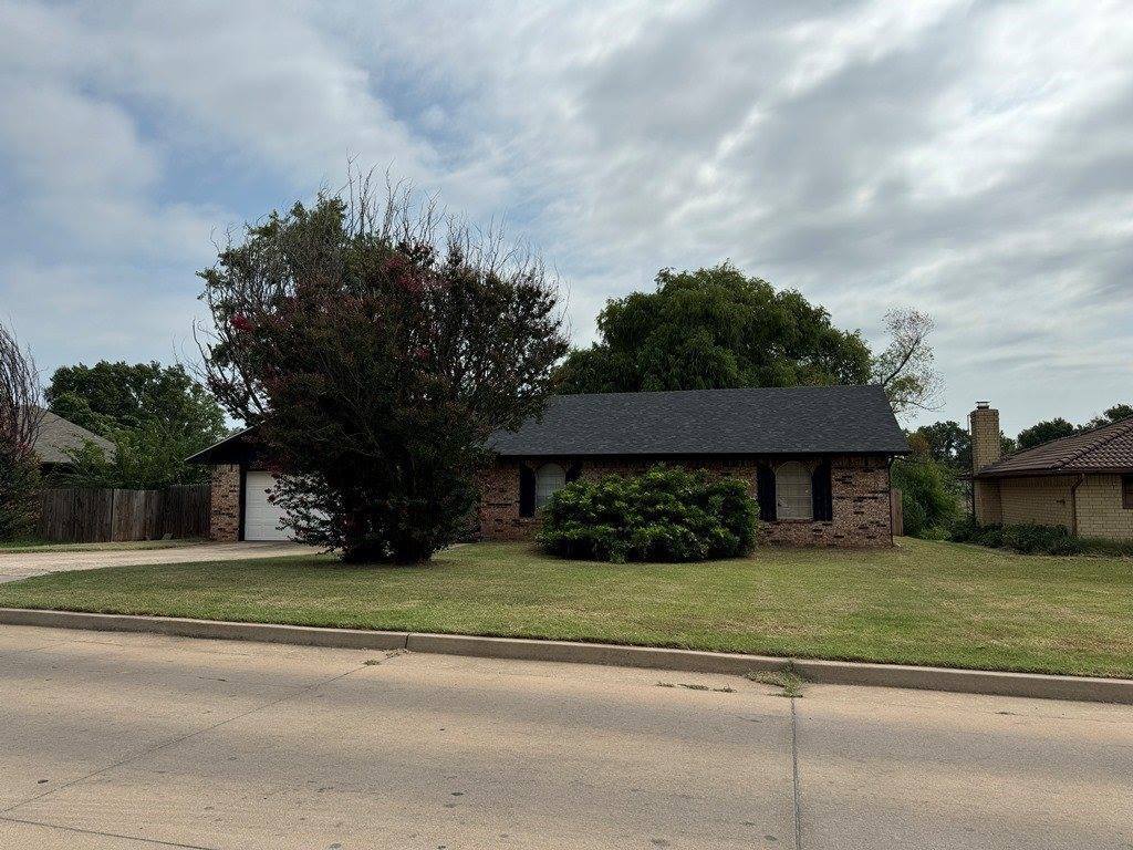 2209 North Union Avenue, Shawnee, OK 74804