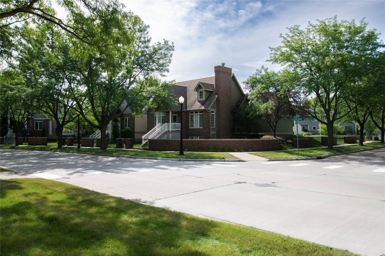 6117 Crescent Chase Street, Johnston, IA 50131