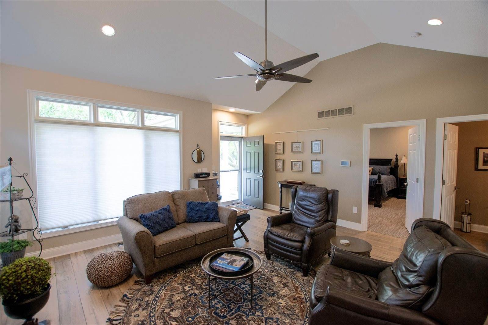 6117 Crescent Chase Street, Johnston, IA 50131