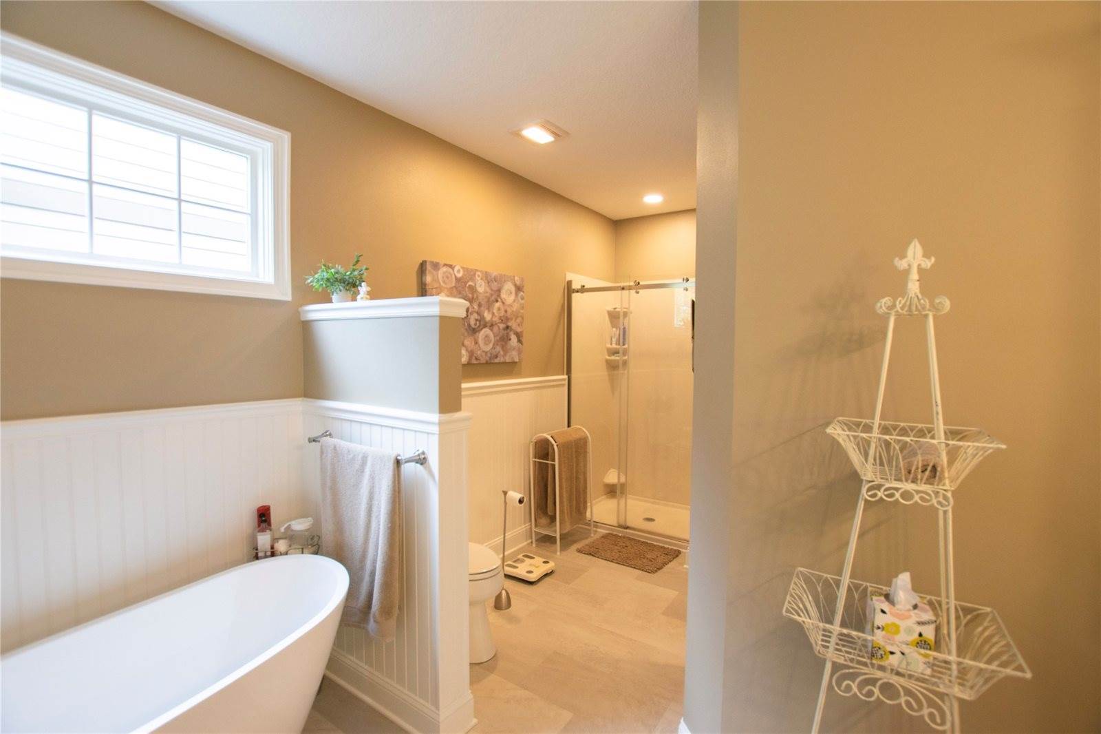 6117 Crescent Chase Street, Johnston, IA 50131