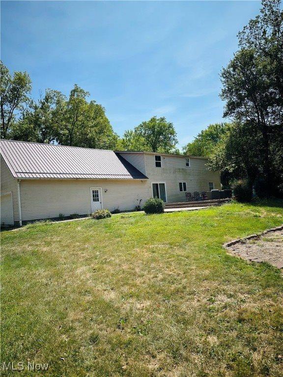 5765 Cambridge Road, New Concord, OH 43762