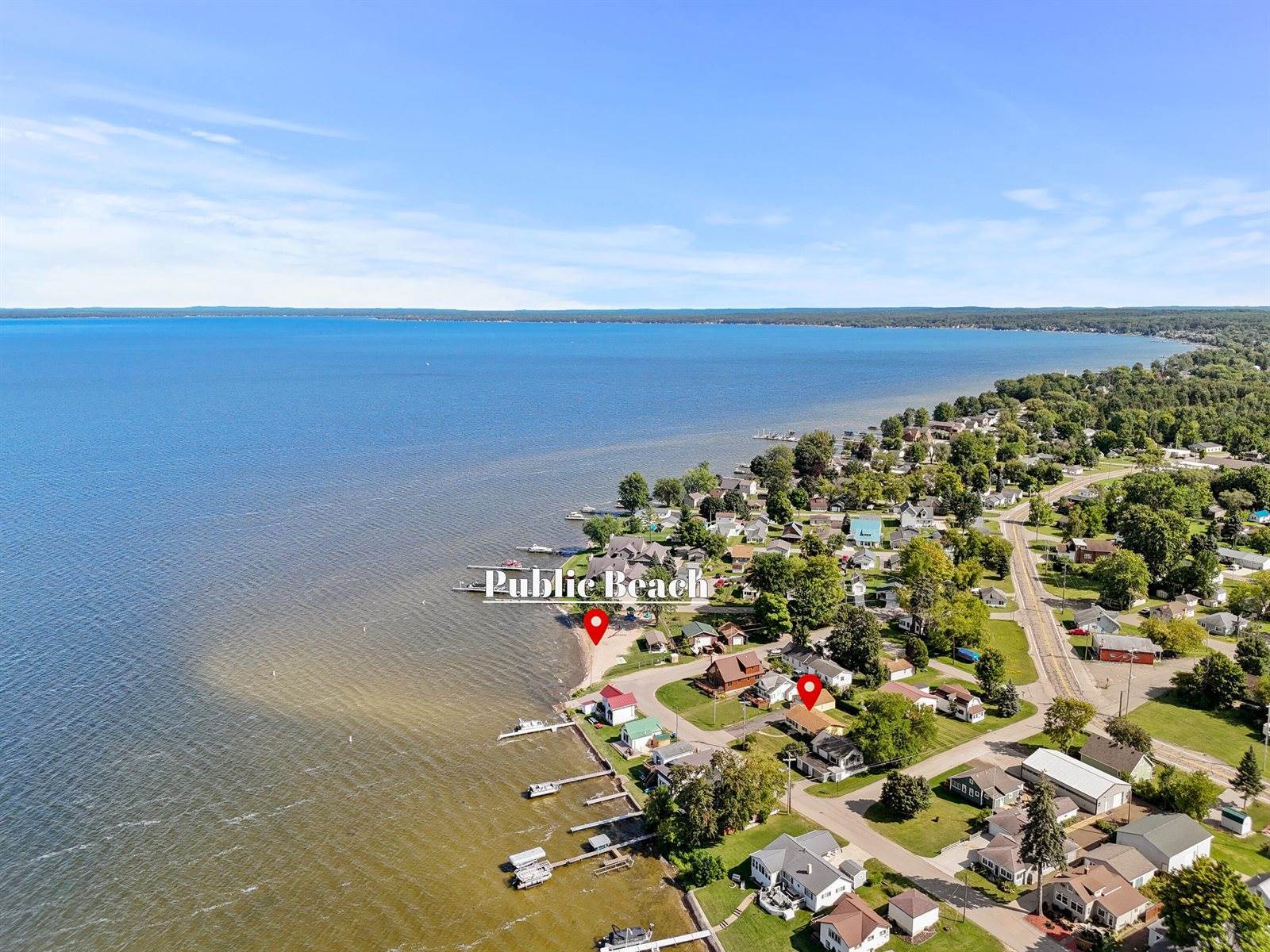 302 Sanford Avenue, Houghton Lake, MI 48629