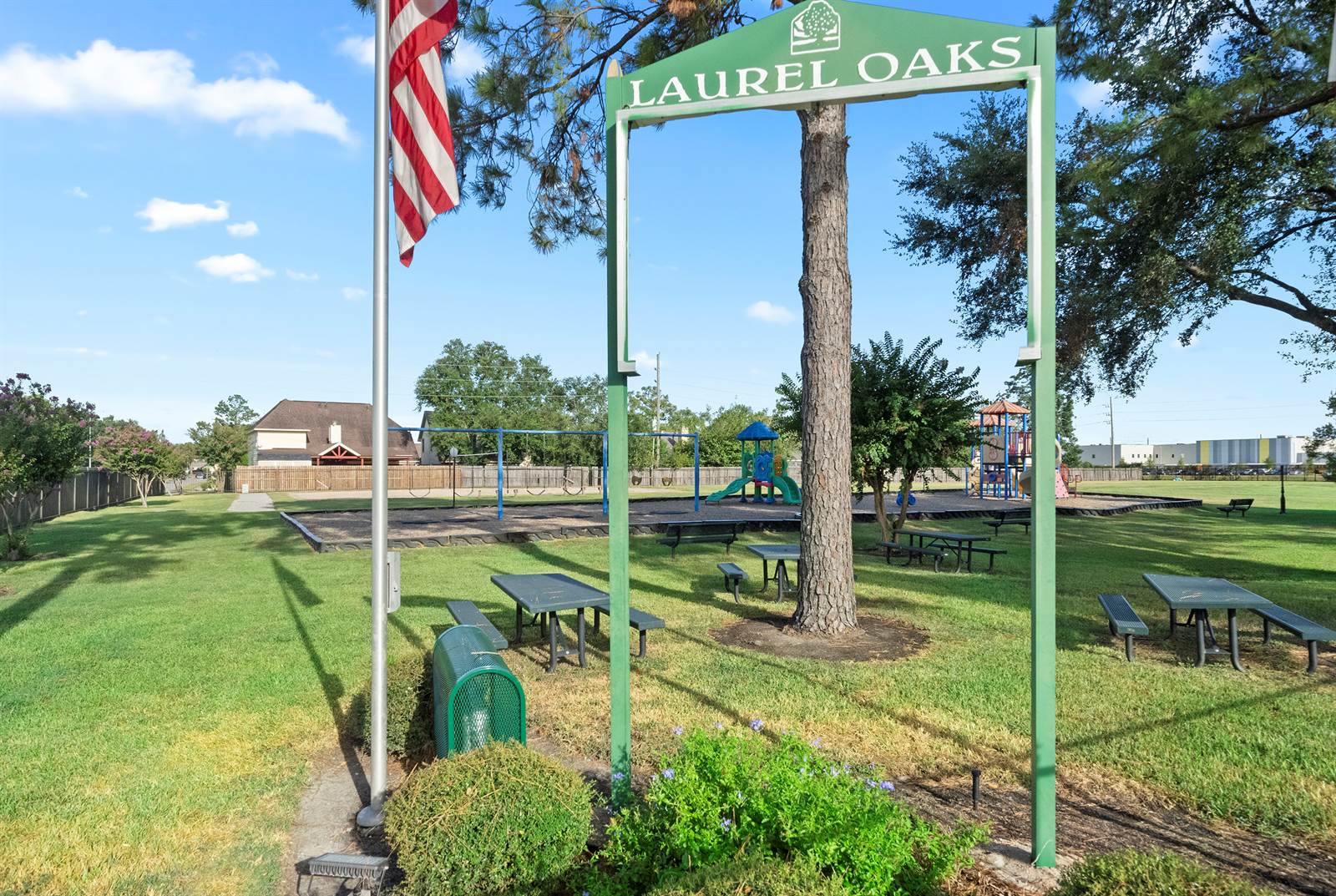 2106 Laurel Oaks Drive, Houston, TX 77014