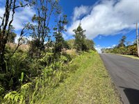 Haumalu St, Mountain View, HI 96771