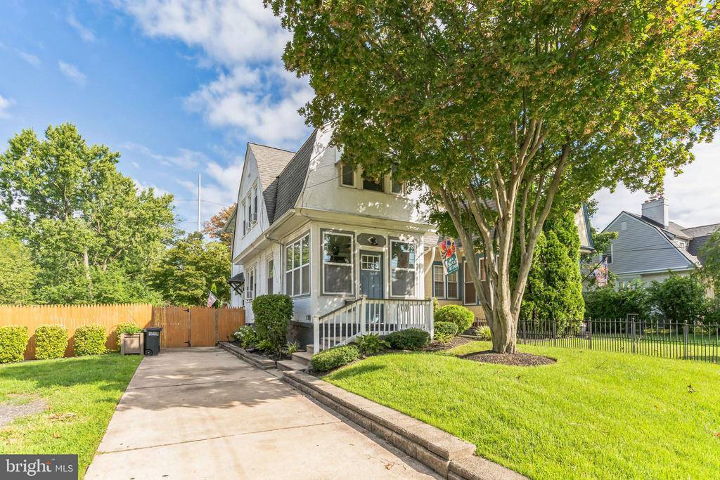 40 South Llanwellyn Avenue, Glenolden, PA 19036