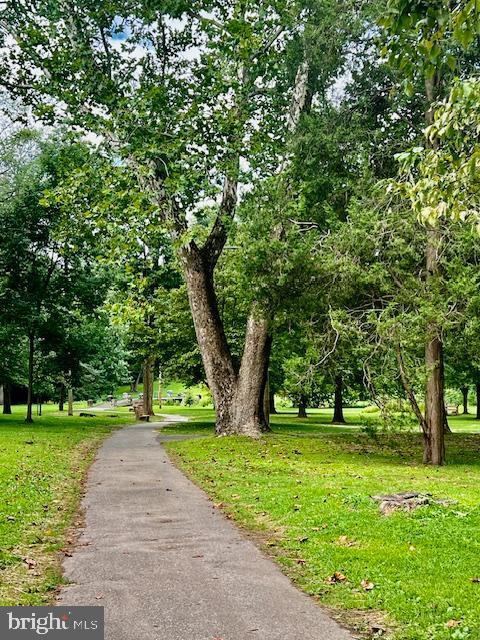 40 South Llanwellyn Avenue, Glenolden, PA 19036