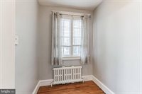 40 South Llanwellyn Avenue, Glenolden, PA 19036