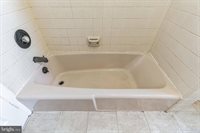 40 South Llanwellyn Avenue, Glenolden, PA 19036