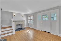 40 South Llanwellyn Avenue, Glenolden, PA 19036