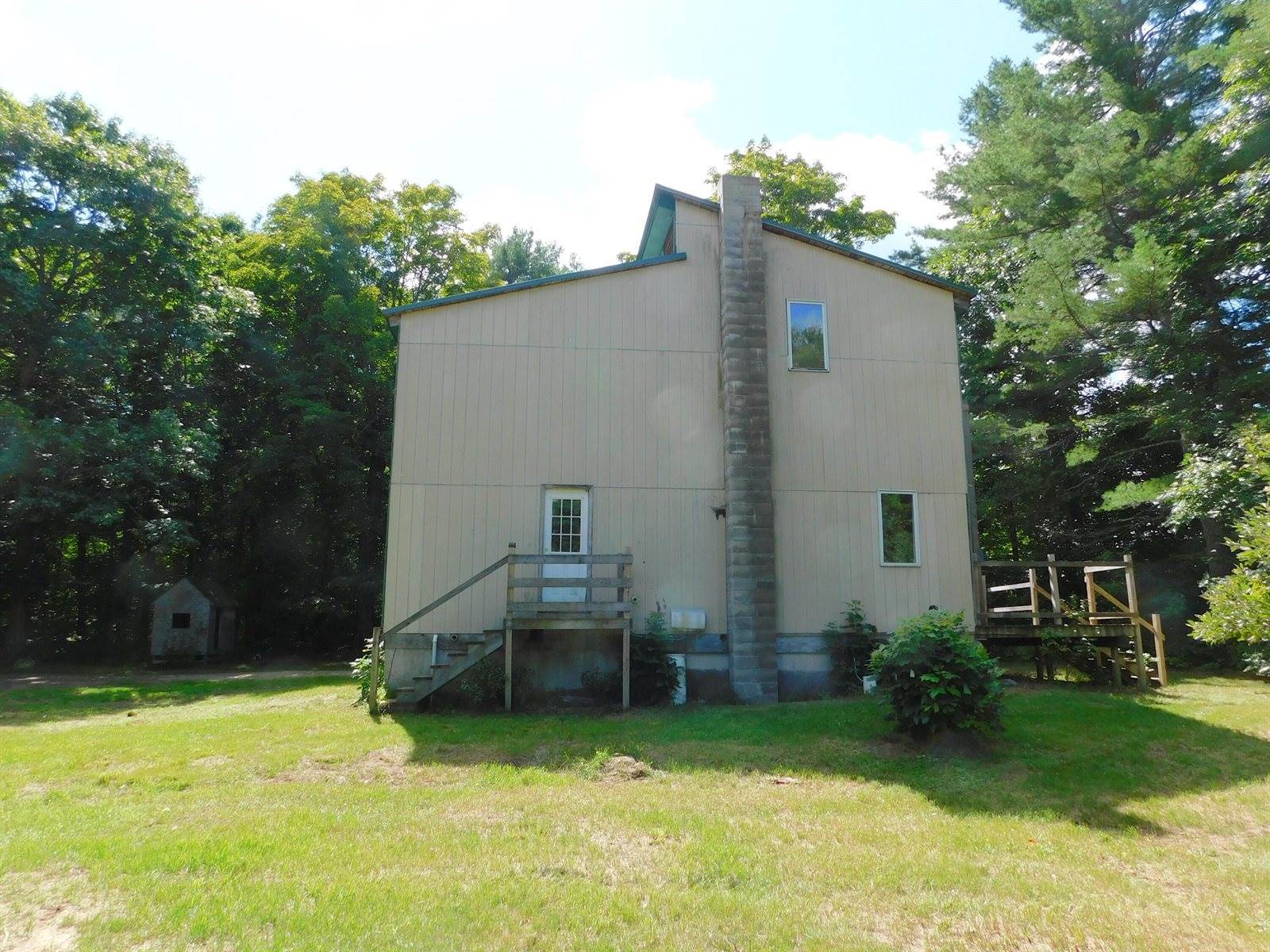 1110 Post Road, Bowdoinham, ME 04008