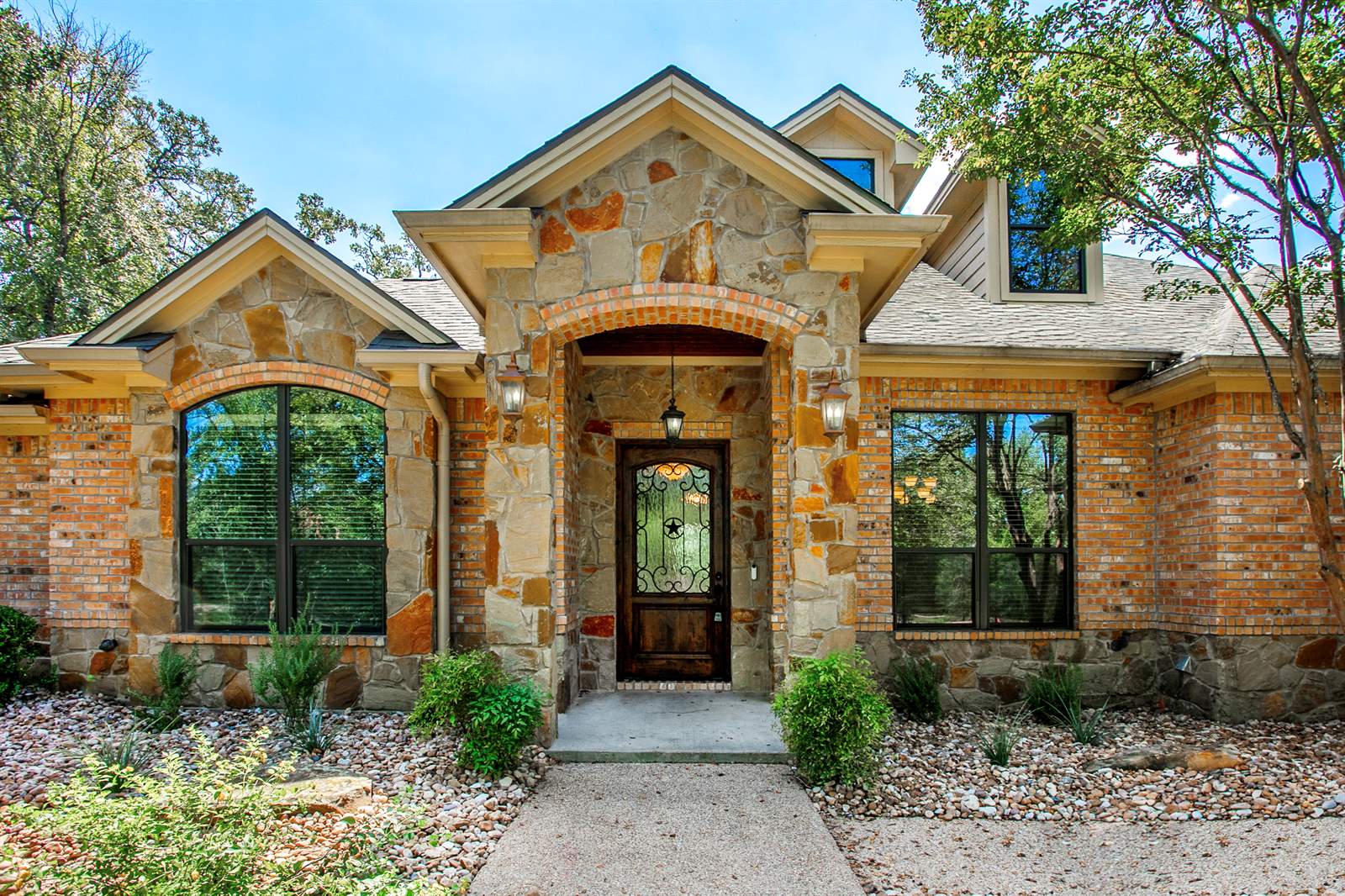 17002 Pawnee, College Station, TX 77845