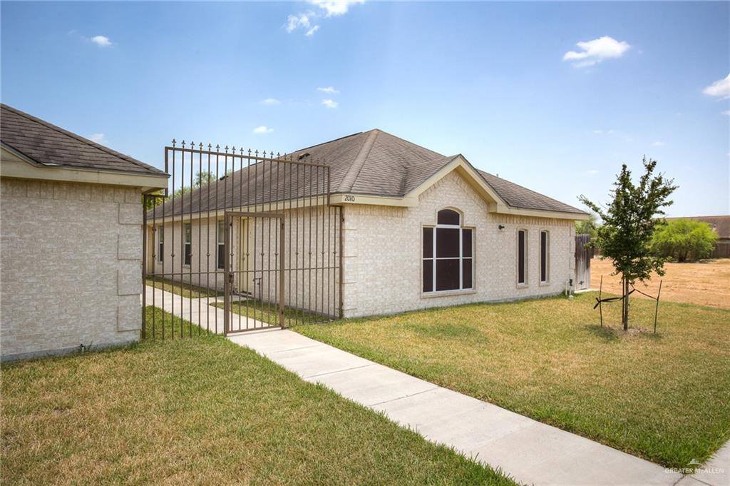 2010 Bahamas Drive, #4, Edinburg, TX 78541