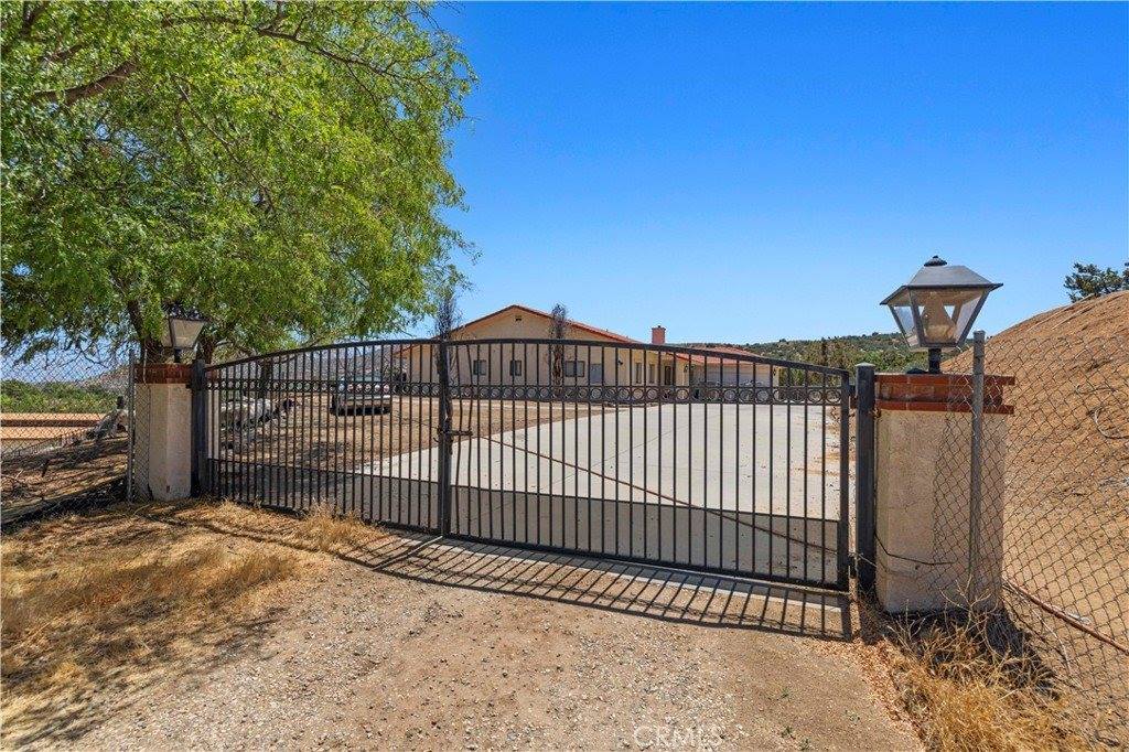 6324 Quail Road, Agua Dulce, CA 91390