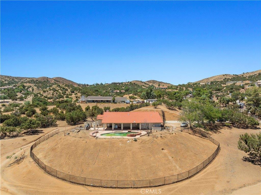 6324 Quail Road, Agua Dulce, CA 91390