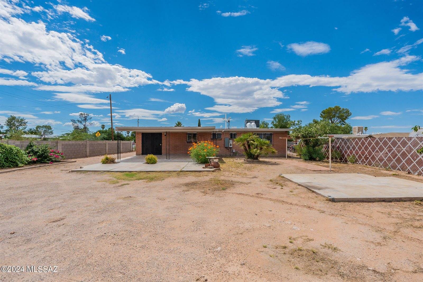 4857 S Calle Pilar, Tucson, AZ 85714