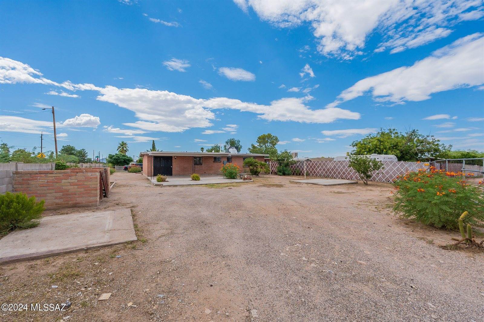 4857 S Calle Pilar, Tucson, AZ 85714