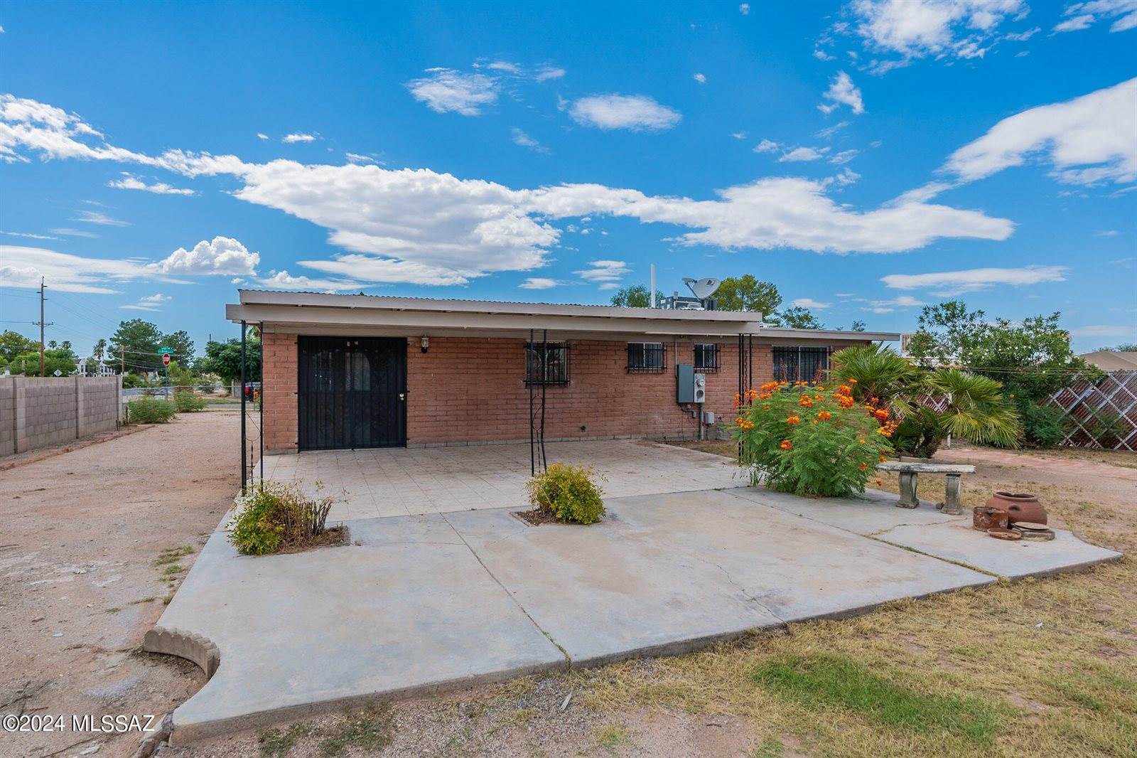 4857 S Calle Pilar, Tucson, AZ 85714