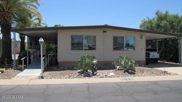 3411 South Camino Seco, #213, Tucson, AZ 85730