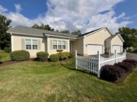 42 Kathryn Lane, Bangor, ME 04401