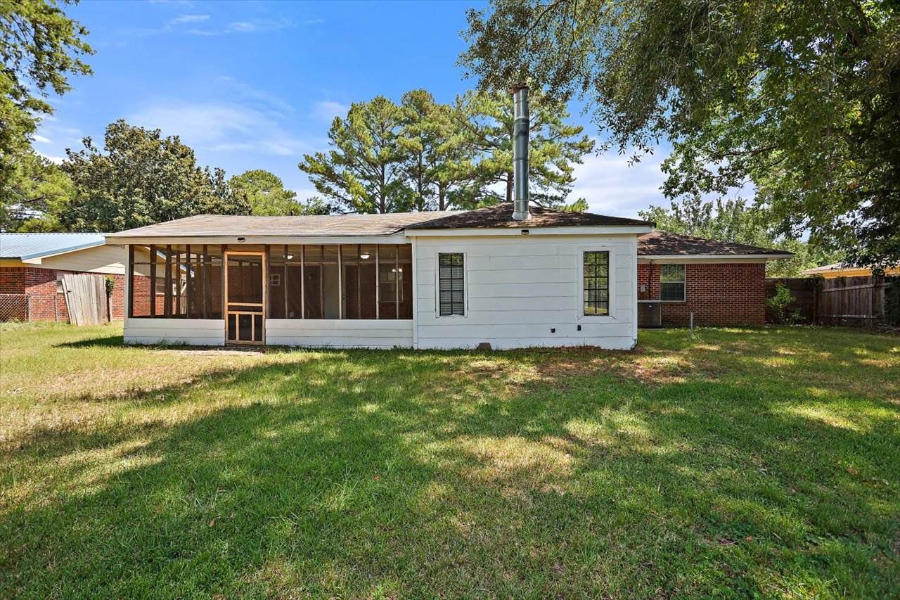 5825 Cypress Trail, Jackson, MS 39211