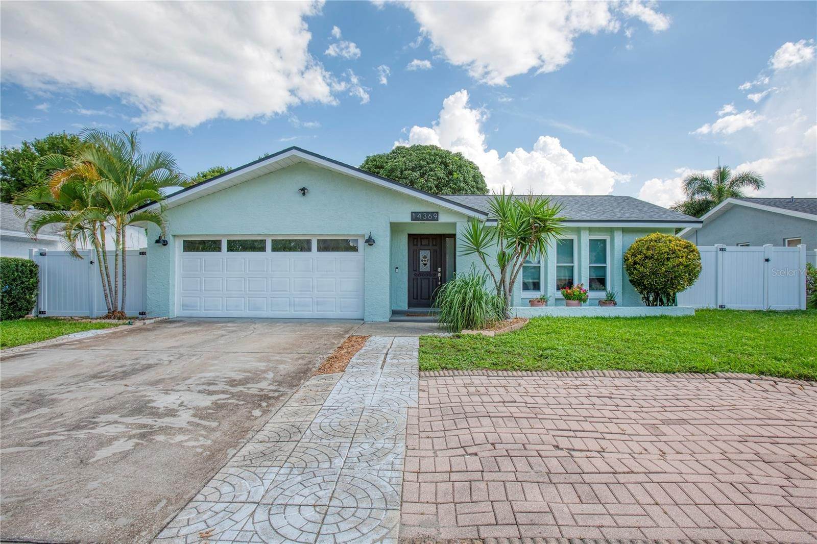 14369 91st Ave N, Seminole, FL 33776