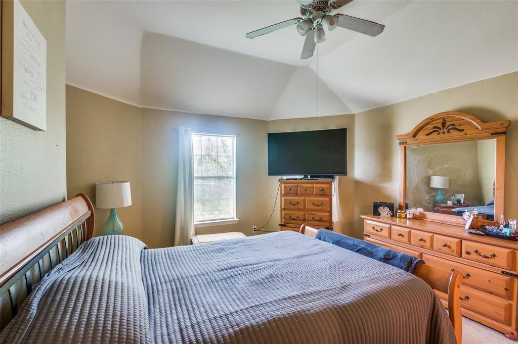 207 Moses Drive, Glenn Heights, TX 75154