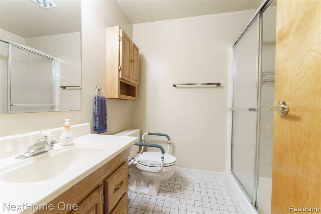 19381 Cardene Way, Northville Township, MI 48167