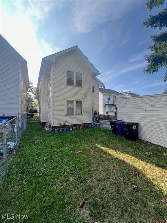 1605 Larchmont Avenue, Lakewood, OH 44107