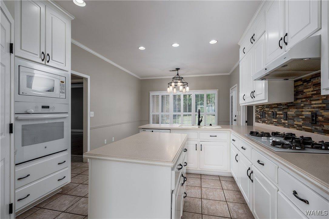 9816 Belmont Lane, Tuscaloosa, AL 35405