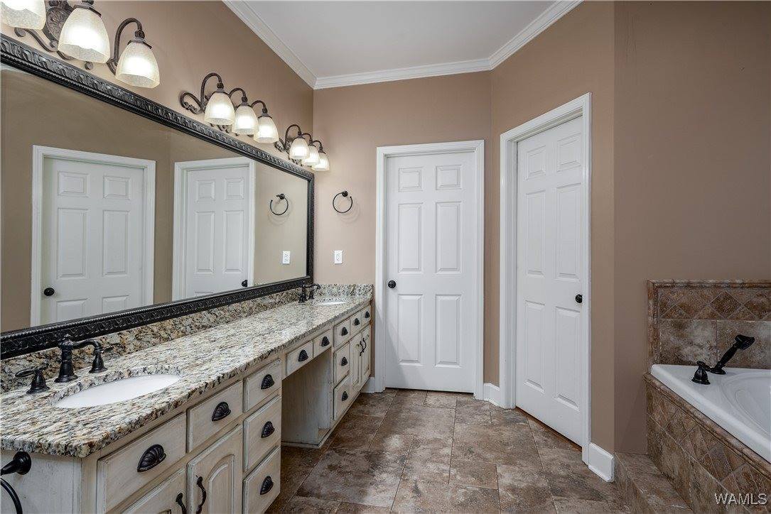 9816 Belmont Lane, Tuscaloosa, AL 35405