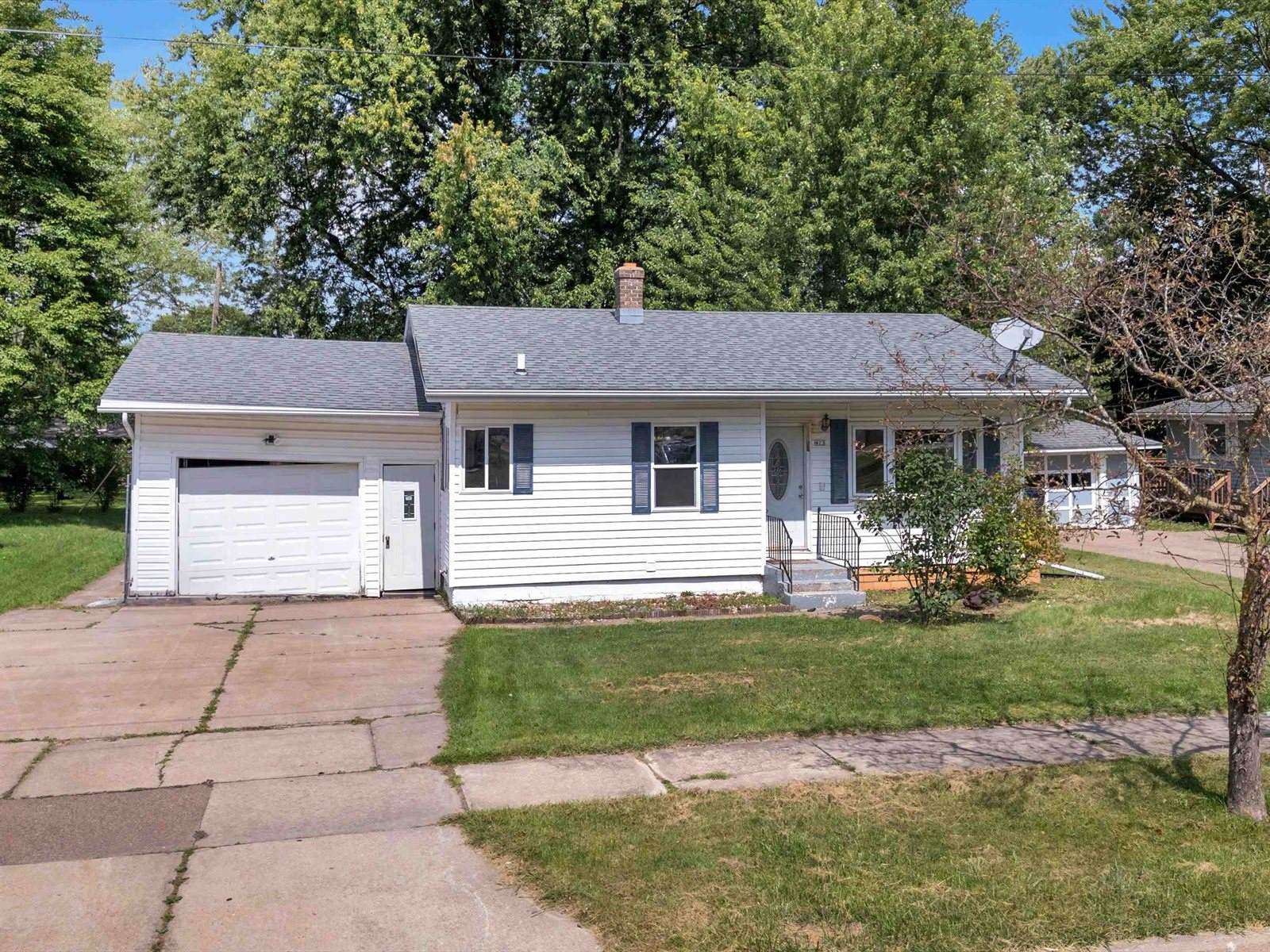 423 E Franklin Street, Marshfield, WI 54449